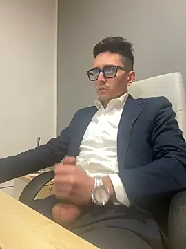 Snapshot of masterboss_ chatting on February 2025 12:34:01 PM masterboss online show from February 2025 12:34:01 PM