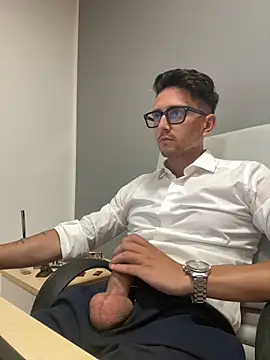 Snapshot of masterboss_ chatting on September 2025 11:32:01 AM masterboss online show from September 2025 11:32:01 AM