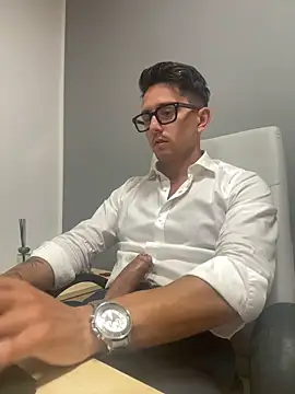 Snapshot of masterboss_ chatting on September 2025 11:33:01 AM masterboss online show from September 2025 11:33:01 AM