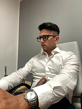 Snapshot of masterboss_ chatting on October 2025 11:38:02 AM masterboss online show from October 2025 11:38:02 AM