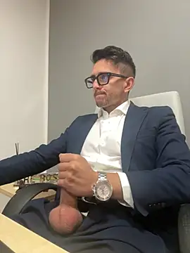 Snapshot of masterboss_ chatting on November 2025 01:01:02 PM masterboss online show from November 2025 01:01:02 PM