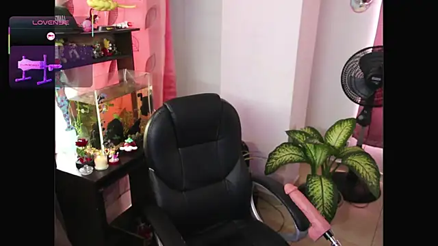 Lady Kaisa online show from May 2026 08:06:02 PM