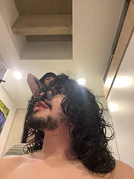 aangie  uwu online show from November 2025 03:08:02 AM