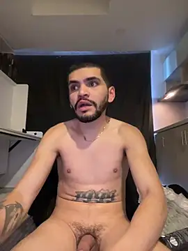 aangie  uwu online show from April 2026 10:45:01 PM