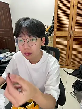 Snapshot of hihi0169 chatting on February 2026 01:28:02 PM hihi0169 online show from February 2026 01:28:02 PM