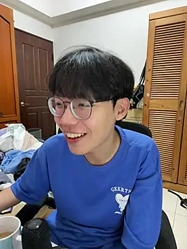 Snapshot of hihi0169 chatting on February 2026 02:35:01 PM hihi0169 online show from February 2026 02:35:01 PM