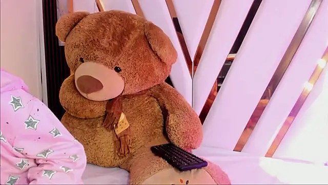 Snapshot of Ebony_beautifull chatting on December 2024 01:50:01 AM Ebony beautifull online show from December 2024 01:50:01 AM