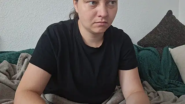 Cyndee Winter online show from September 2025 06:35:01 AM