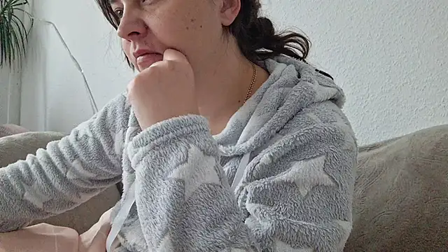 Cyndee Winter online show from October 2025 11:52:02 AM