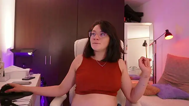 Snapshot of Anah_s chatting on February 2026 12:00:01 AM Anah s online show from February 2026 12:00:01 AM