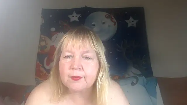 Snapshot of Blasflittchen chatting on December 2024 11:23:02 PM Blasflittchen online show from December 2024 11:23:02 PM