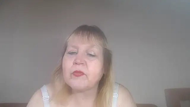Snapshot of Blasflittchen chatting on February 2025 02:19:02 PM Blasflittchen online show from February 2025 02:19:02 PM