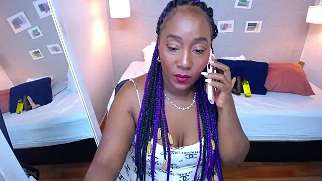 kiara evanss online show from January 2025 05:05:01 PM