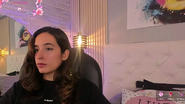 emma  smith1 online show from February 2025 12:48:01 PM