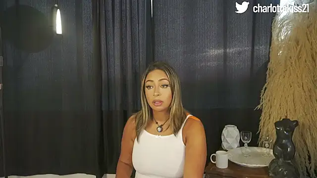charlottelover21 online show from April 2026 09:39:33 PM