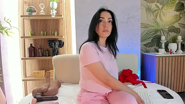 LIAH IZUMI online show from December 2025 01:09:02 PM