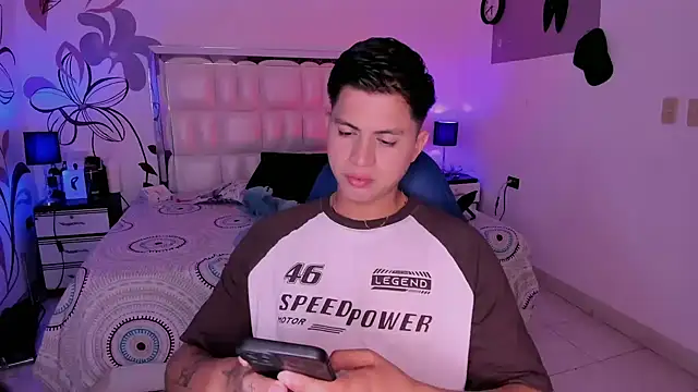 Snapshot of Niicky1_ chatting on February 2025 08:49:02 PM Niicky1  online show from February 2025 08:49:02 PM