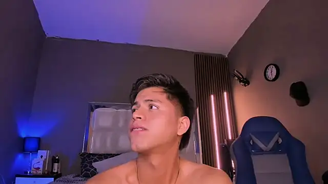 Niicky1  online show from March 2025 12:05:02 AM