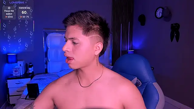 Snapshot of Niicky1_ chatting on September 2025 04:00:01 PM Niicky1  online show from September 2025 04:00:01 PM