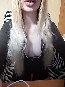 Elza kom online show from February 2025 11:33:01 AM