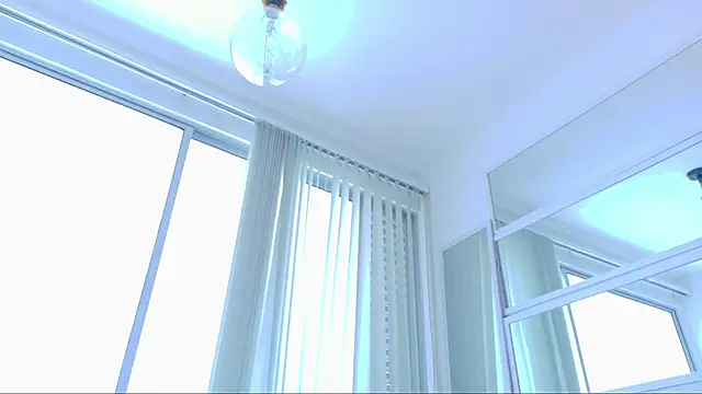 Sofhia cruz online show from January 2025 05:03:01 PM