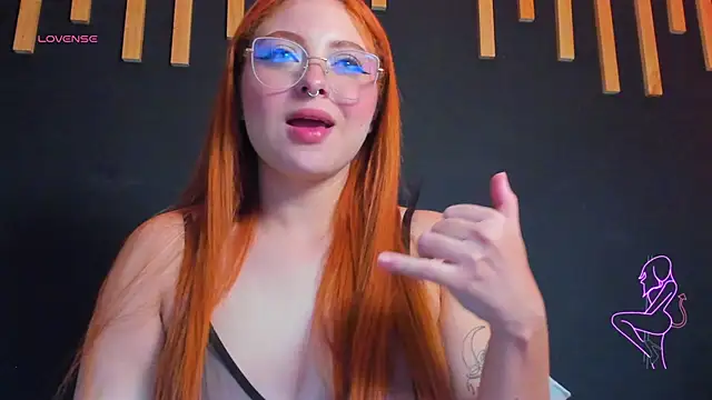 Snapshot of izyzys_baker chatting on November 2025 05:52:02 AM izyzys baker online show from November 2025 05:52:02 AM