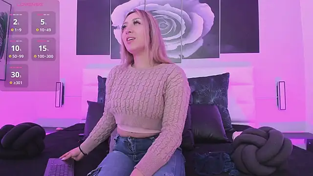 isabella simons online show from November 2025 02:32:02 AM