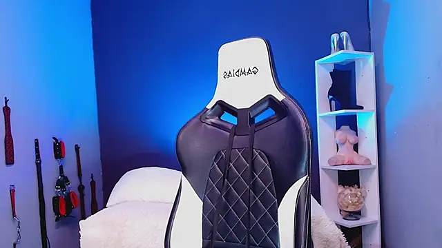 JadaRoberts online show from December 2025 12:36:02 PM