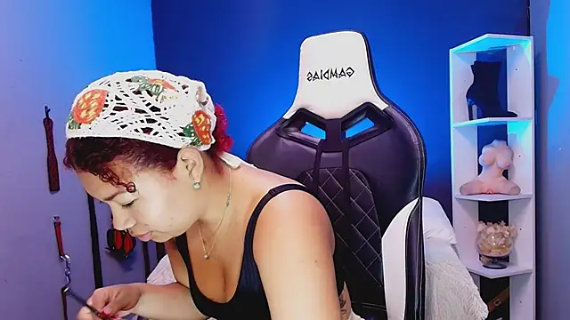 JadaRoberts online show from December 2025 12:20:01 PM