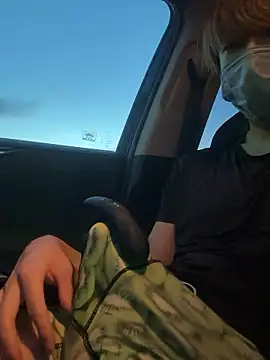 issy19 online show from September 2025 09:20:02 AM