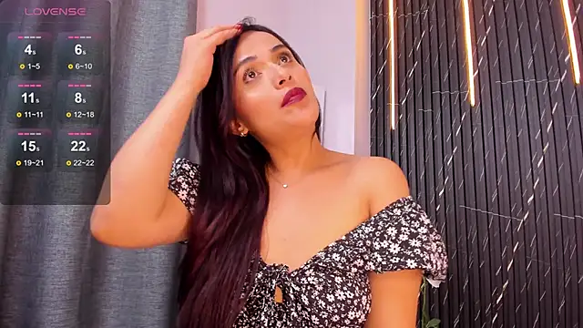 Snapshot of katrina_kaif_x chatting on January 2025 10:45:01 PM katrina kaif x online show from January 2025 10:45:01 PM