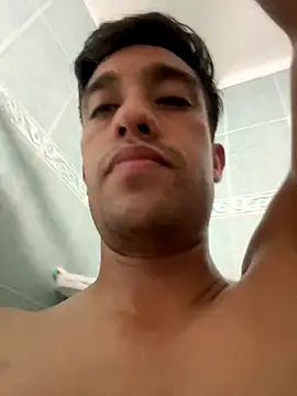 Snapshot of Magicerosxx69 chatting on September 2025 04:45:02 AM Magicerosxx69 online show from September 2025 04:45:02 AM