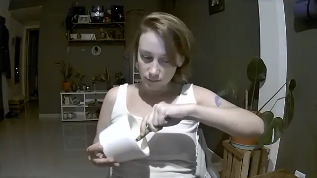 Snapshot of stupid_babybird chatting on February 2025 03:31:02 AM stupid babybird online show from February 2025 03:31:02 AM