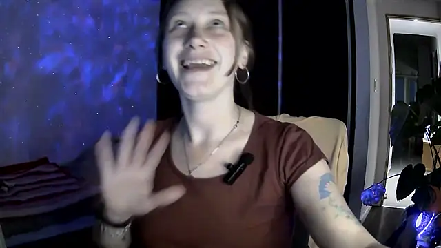 Snapshot of stupid_babybird chatting on October 2025 12:19:01 AM stupid babybird online show from October 2025 12:19:01 AM