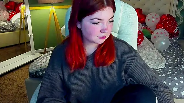 RosieMoons online show from February 2025 08:15:02 PM