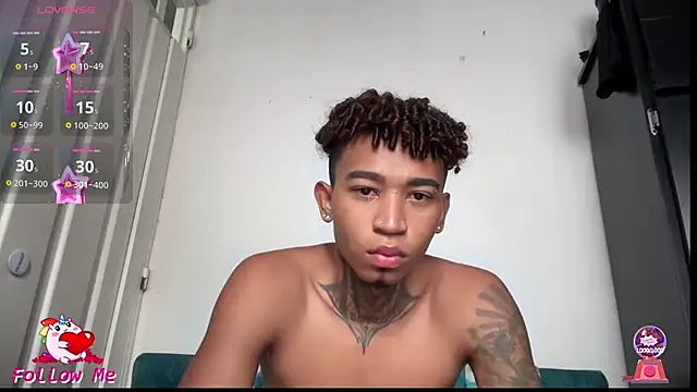 Snapshot of sexy_blacks_ chatting on November 2025 12:16:02 PM sexy blacks online show from November 2025 12:16:02 PM