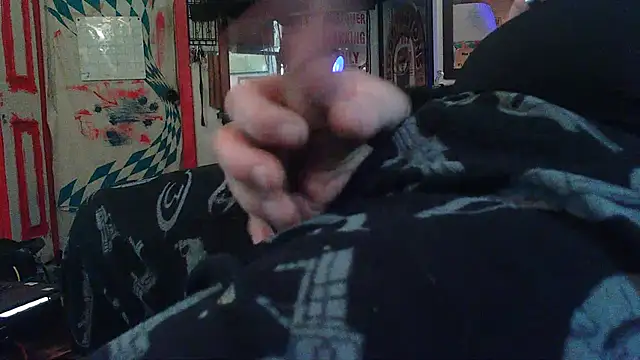 Snapshot of duggiefresh chatting on January 2025 06:32:02 PM duggiefresh online show from January 2025 06:32:02 PM