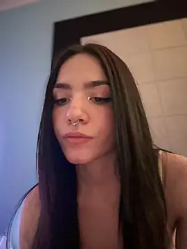 Snapshot of ShannonShanny chatting on March 2025 09:13:02 PM ShannonShanny online show from March 2025 09:13:02 PM