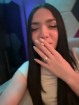 Snapshot of ShannonShanny chatting on March 2025 08:54:01 PM ShannonShanny online show from March 2025 08:54:01 PM