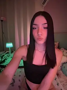 Snapshot of ShannonShanny chatting on October 2025 06:20:01 PM ShannonShanny online show from October 2025 06:20:01 PM