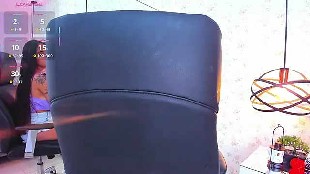 ChloeHarper  online show from October 2025 12:17:01 PM