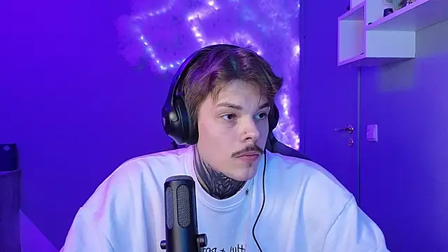 DENIS HERE online show from January 2025 11:15:02 AM