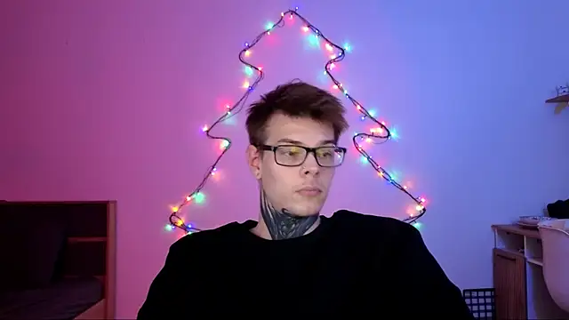 DENIS HERE online show from December 2025 10:15:01 PM