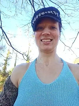 Exhibitionsplit online show from December 2025 01:49:02 PM