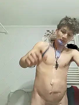 Snapshot of Tolis13 chatting on April 2026 05:41:02 PM Tolis13 online show from April 2026 05:41:02 PM