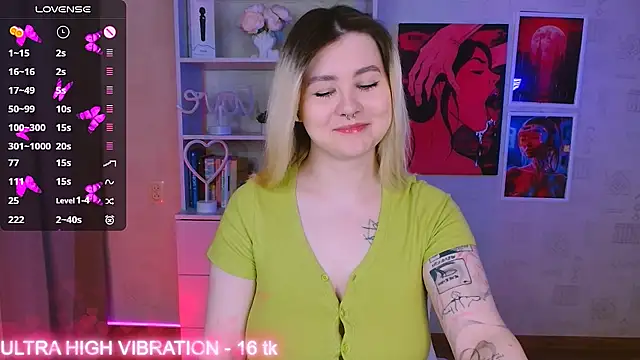 cutie mili online show from February 2025 07:35:01 PM