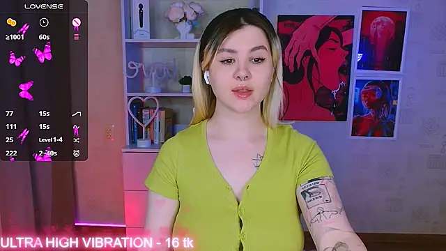 cutie mili online show from February 2025 01:40:01 AM