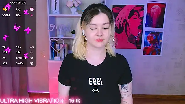 cutie mili online show from February 2025 07:11:02 AM