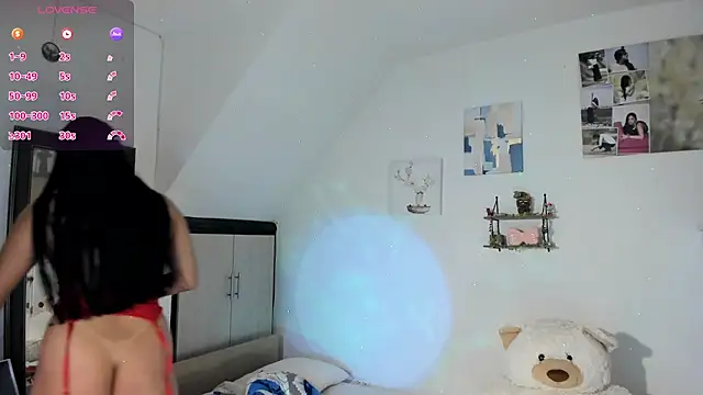 VeronikaOlsen online show from November 2025 08:19:01 PM