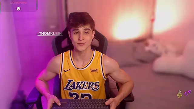 thomklein online show from September 2025 07:47:01 PM